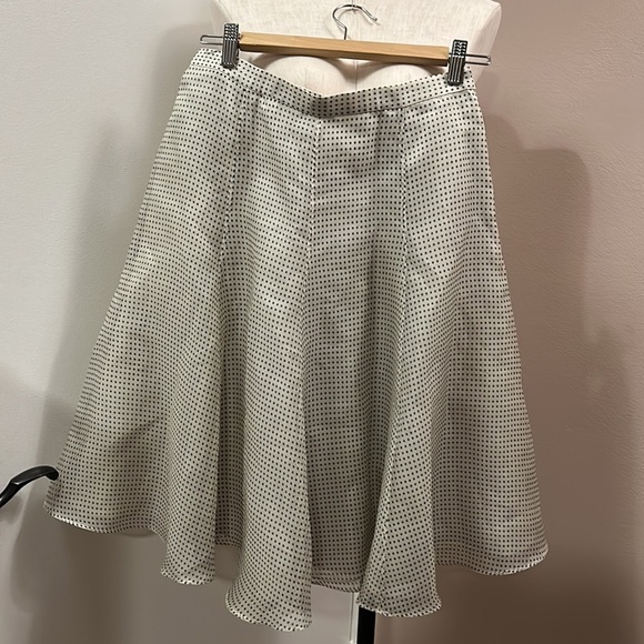 VINTAGE Banana Republic Silk Chiffon Dotted Swing Circle Skater Skirt size 4 - Picture 9 of 17